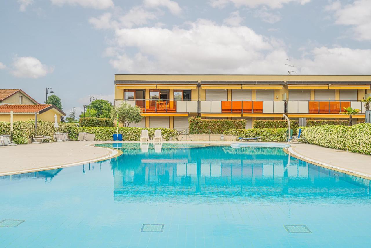 Hygge Family Apartment - One Step Away From The Lake!!! Sirmione Dış mekan fotoğraf