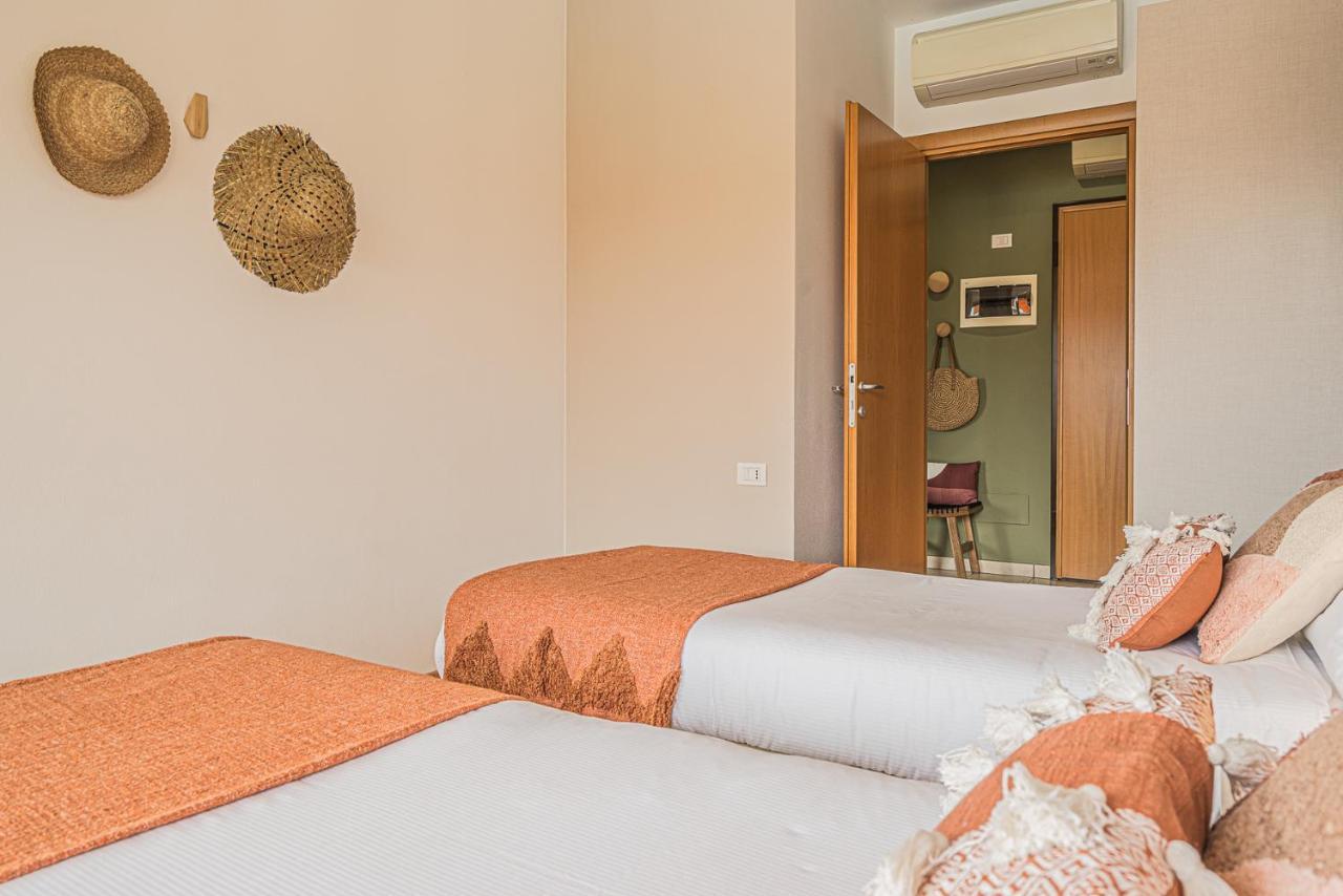 Hygge Family Apartment - One Step Away From The Lake!!! Sirmione Dış mekan fotoğraf